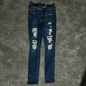 Dark blue skinny jeans. selling for $25
